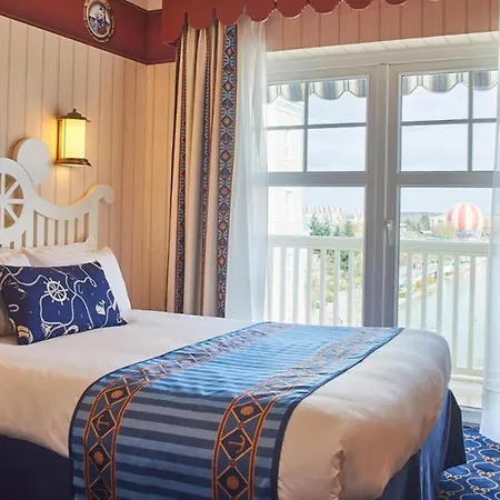 Disney Newport Bay Club Chessy  Exterior photo