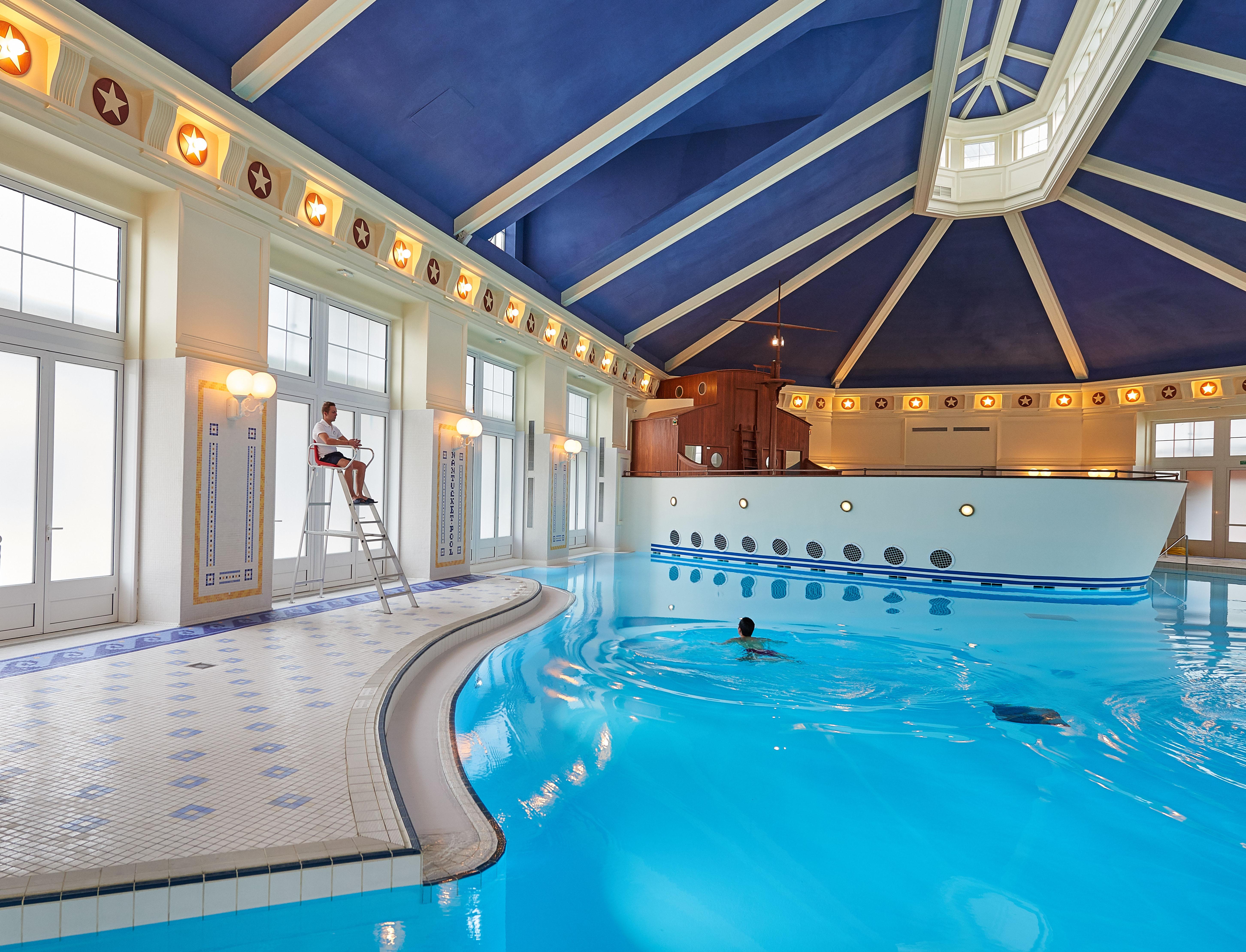 Hotel Newport Bay Club 4*