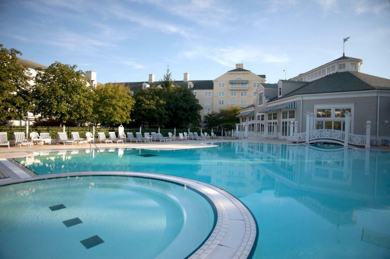 Newport Bay Club